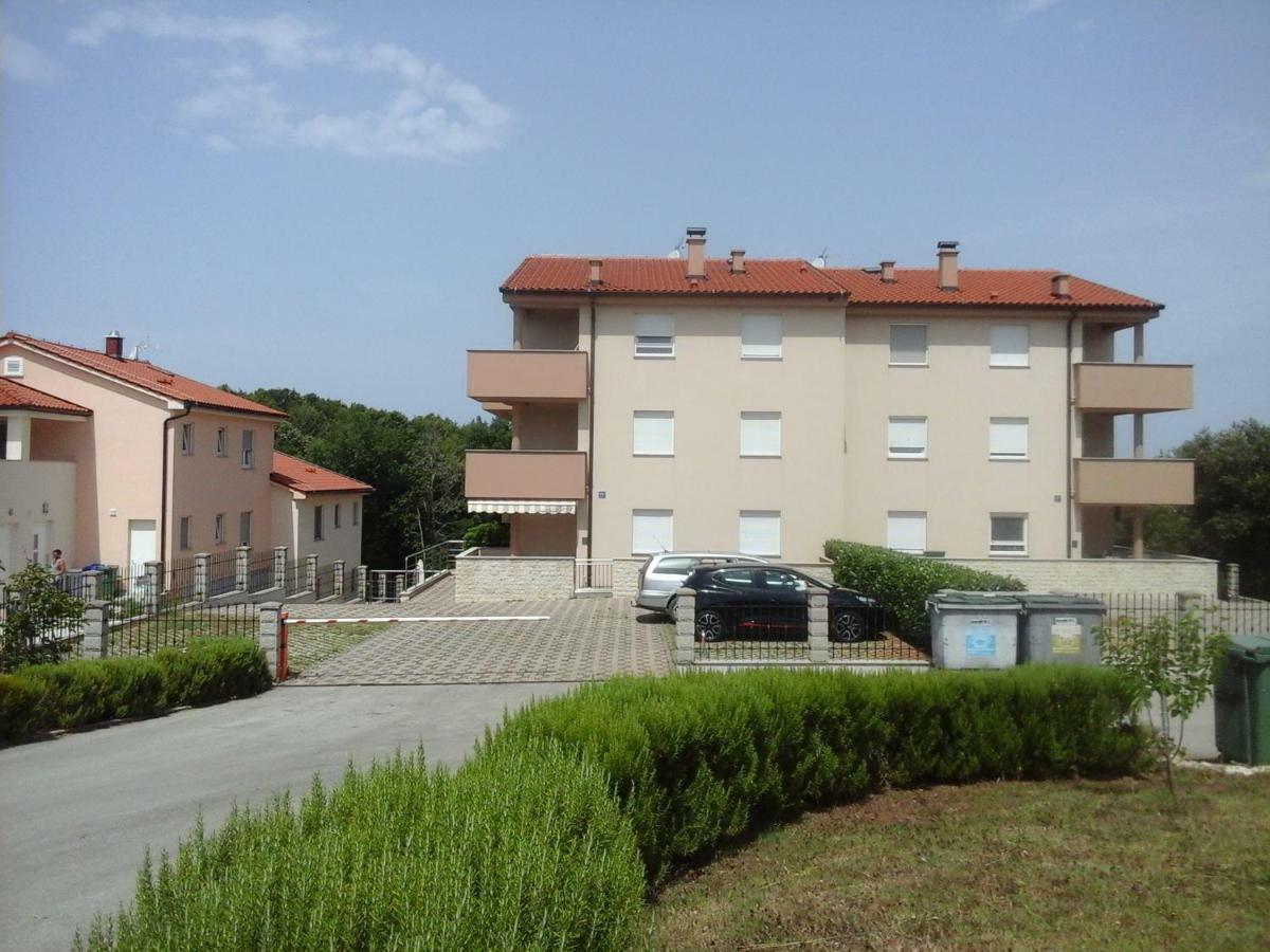 Maestral Apartamento Banjole Exterior foto